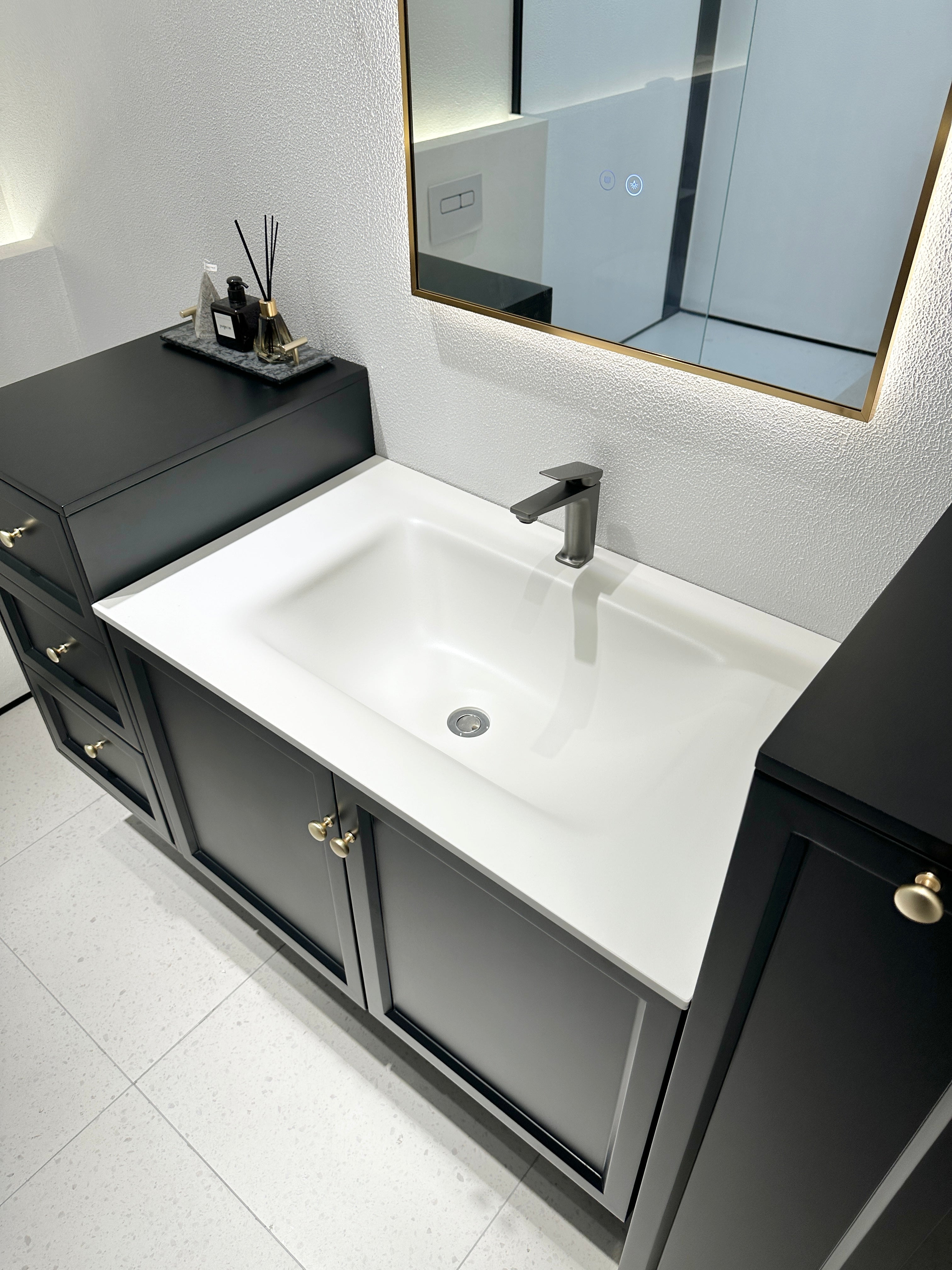 A326-130 Vanity in Matte Black