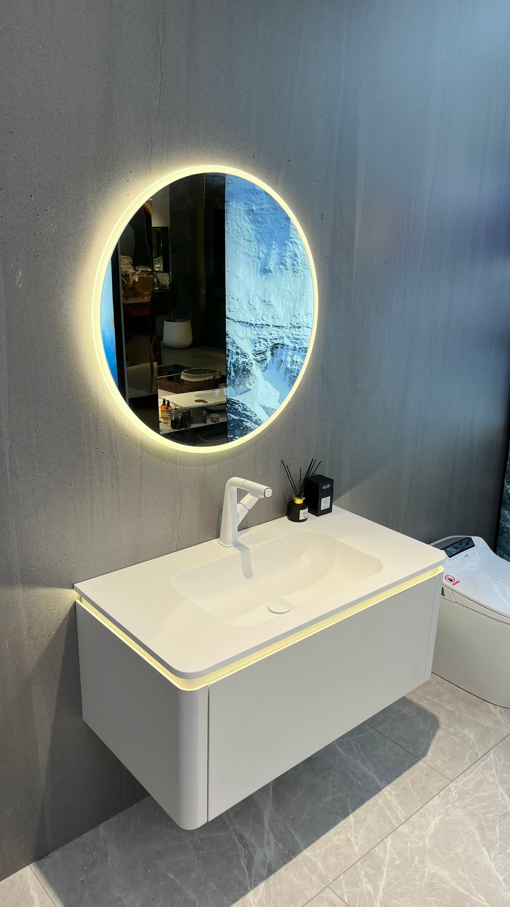 A111 Round Mirror Vanity in Coconut Cream White