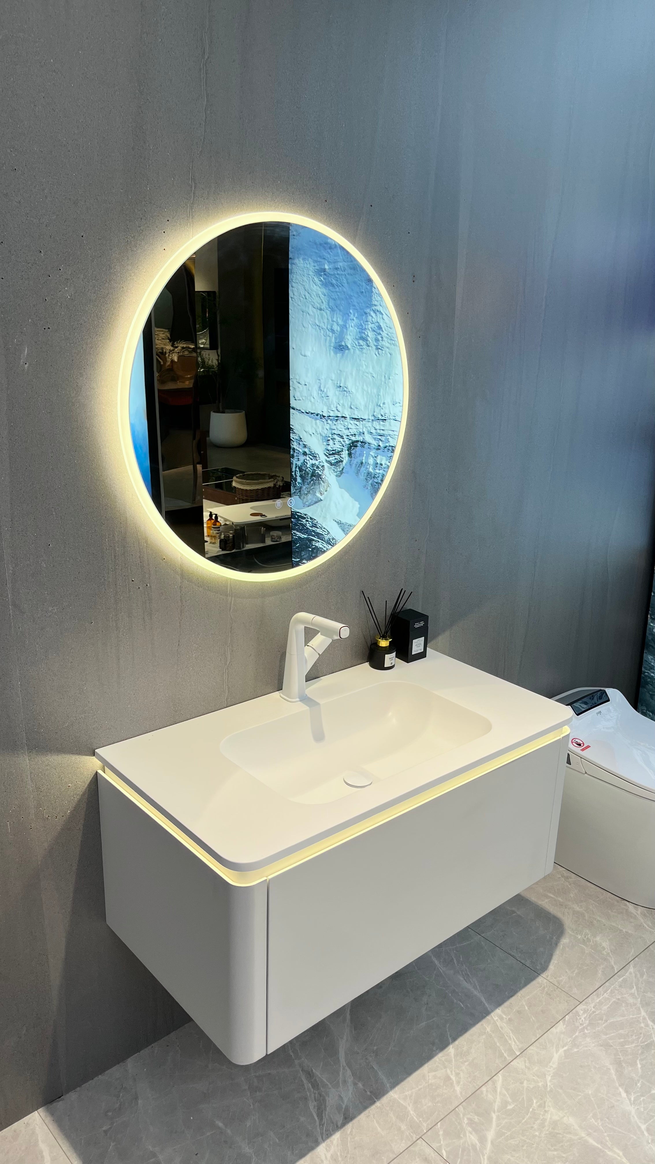 A111 Round Mirror Vanity in Coconut Cream White
